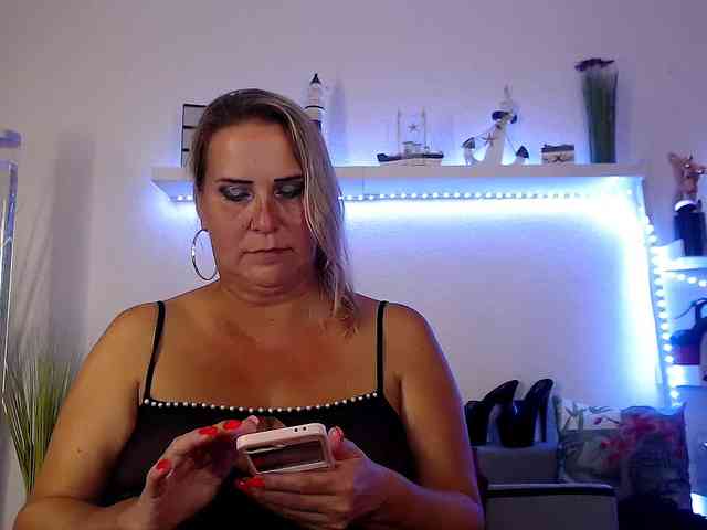 JuliaPink