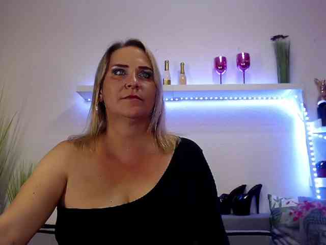 JuliaPink