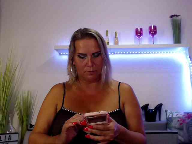 JuliaPink webcam