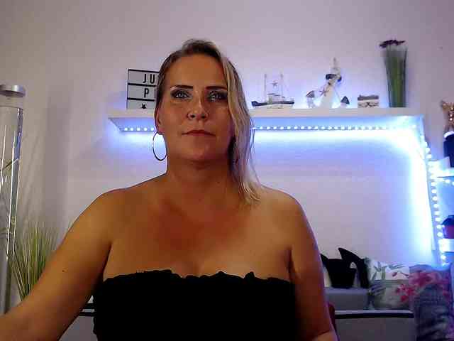 JuliaPink webcam