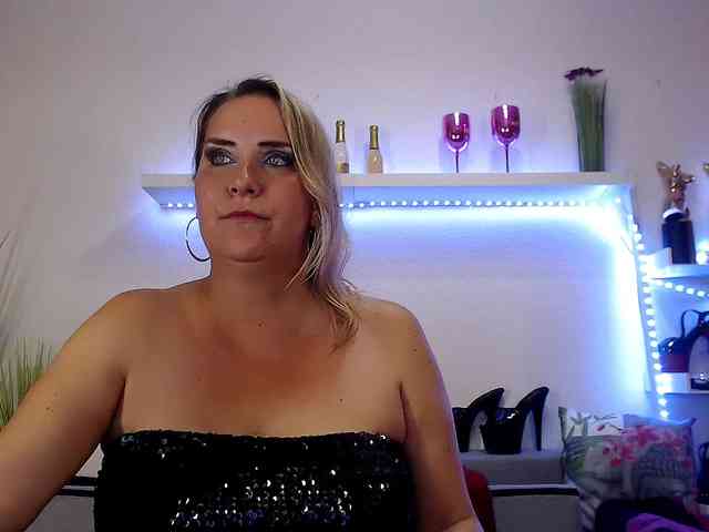 JuliaPink webcam