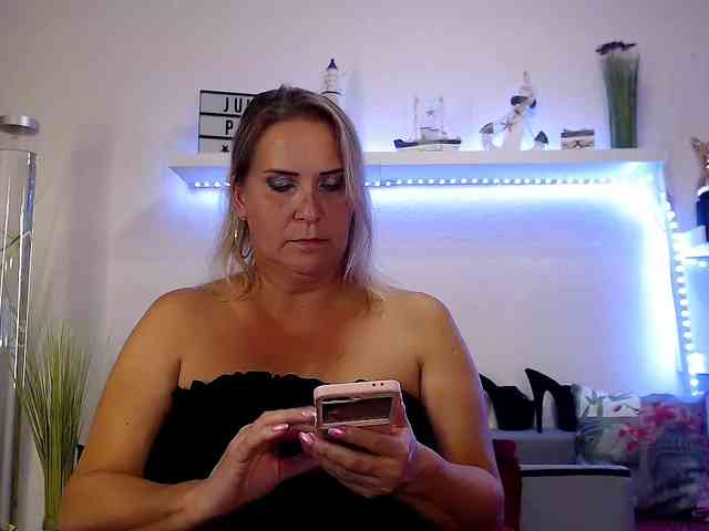 JuliaPink webcam
