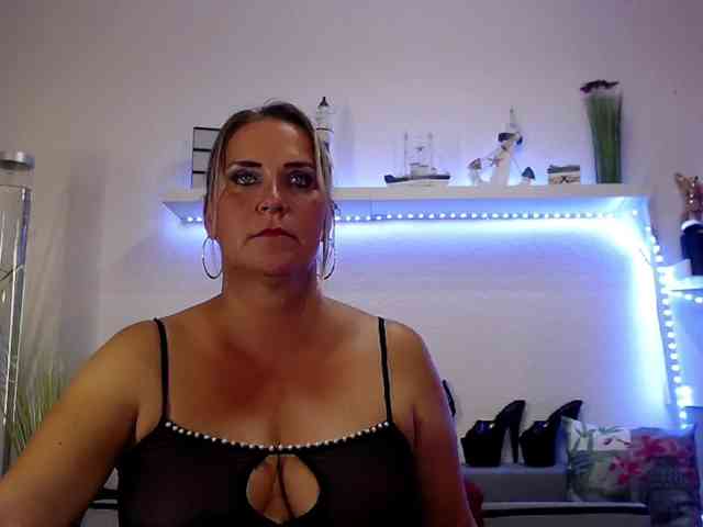 JuliaPink webcam