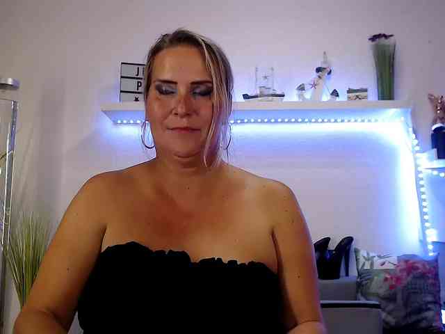 JuliaPink webcam