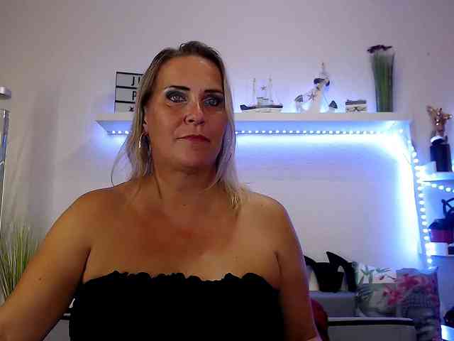 JuliaPink webcam