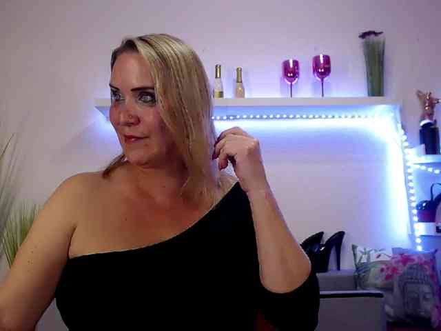 JuliaPink webcam