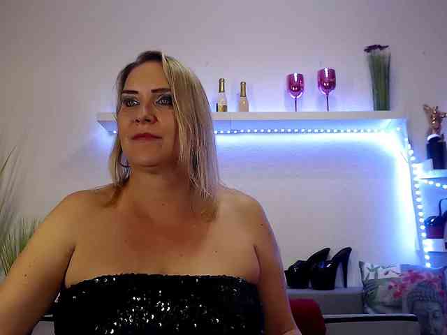 JuliaPink webcam