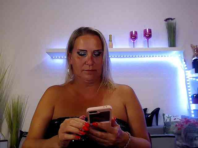 JuliaPink