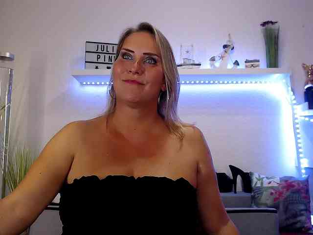 JuliaPink webcam