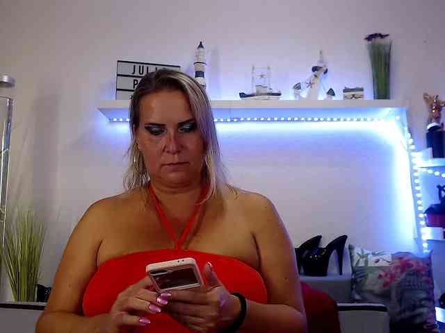 JuliaPink webcam