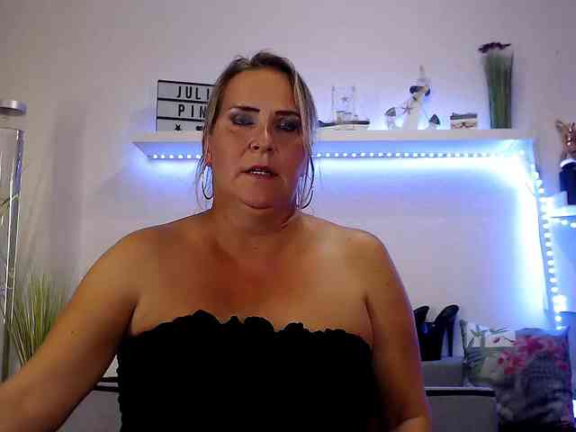 JuliaPink webcam