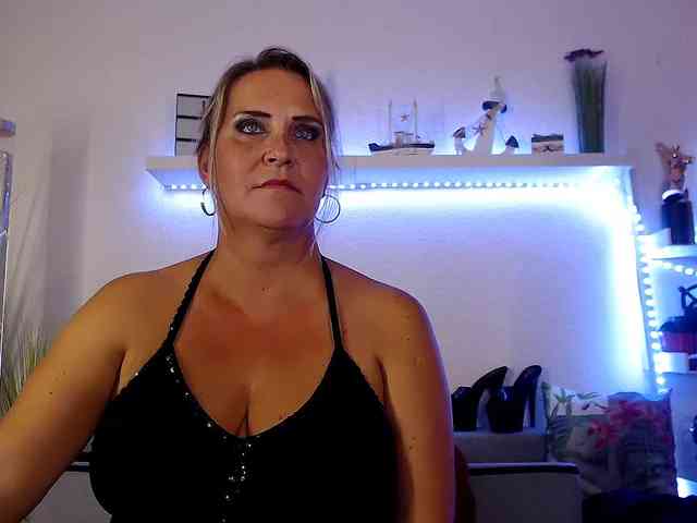 JuliaPink webcam