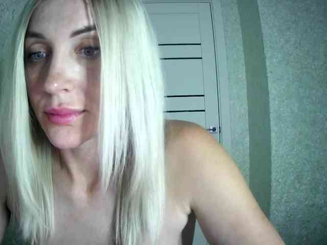 MarryEmm webcam