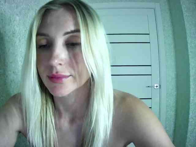 striptease show MarryEmm