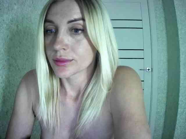 MarryEmm webcam