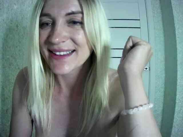 MarryEmm webcam