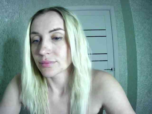 MarryEmm webcam