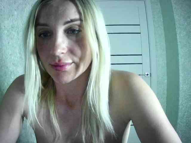 MarryEmm webcam