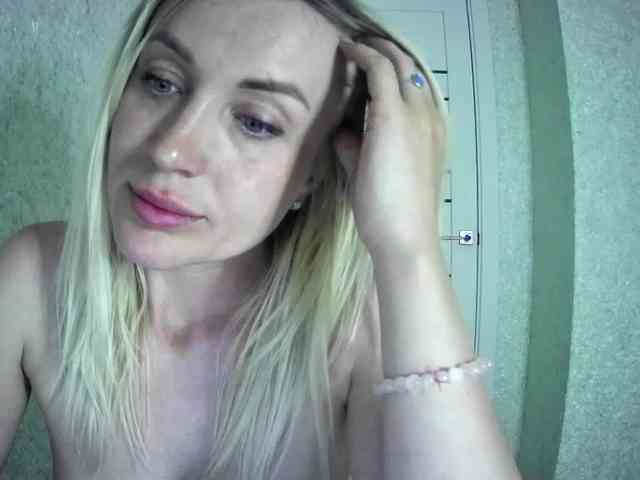 MarryEmm webcam