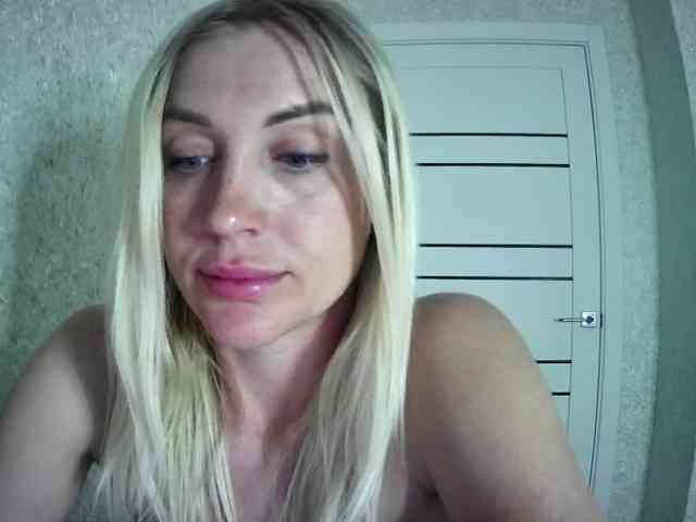 MarryEmm webcam