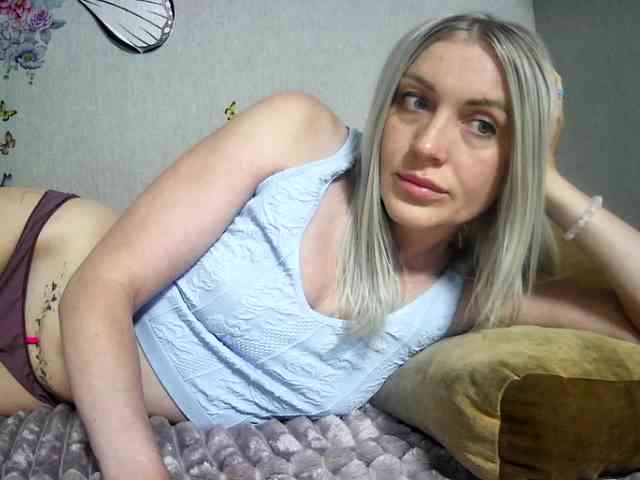 MarryEmm webcam