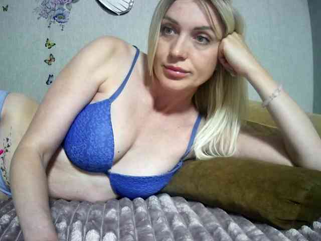 MarryEmm webcam