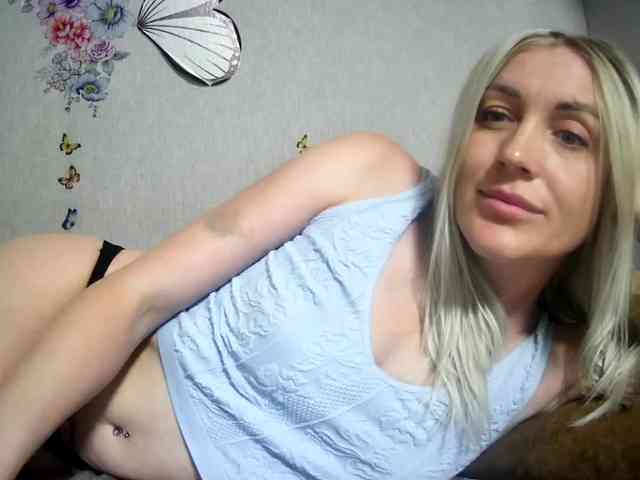 MarryEmm webcam