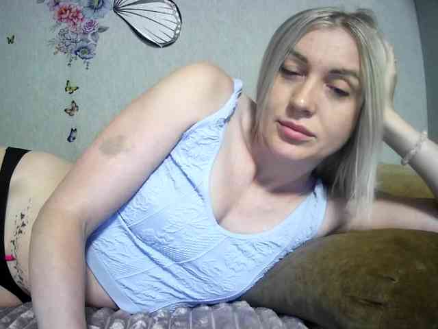 MarryEmm webcam