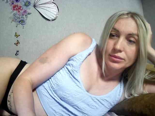 MarryEmm webcam
