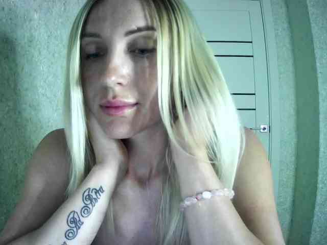 MarryEmm webcam