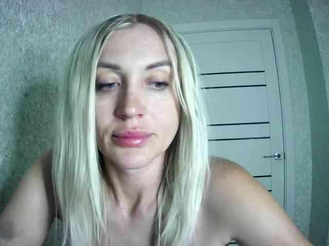 MarryEmm webcam