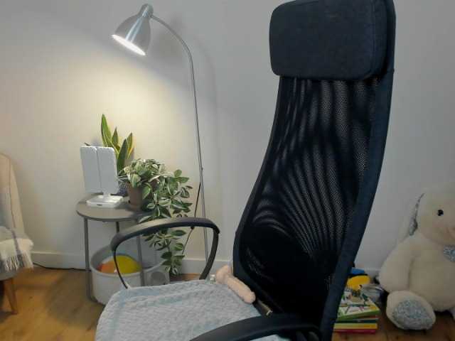 summerevans, en vivo ahora en BongaCams