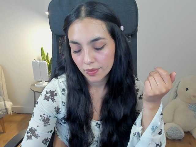 summerevans, en directo ahora en BongaCams