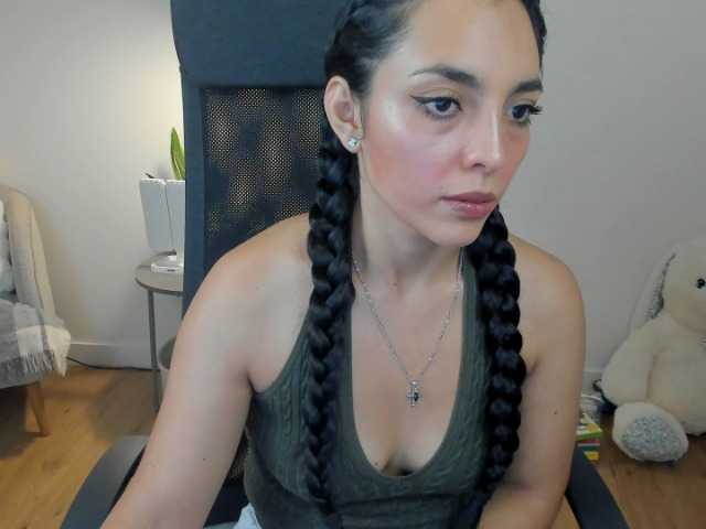 summerevans, live now on BongaCams