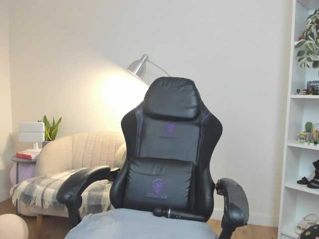 summerevans's BongaCams show and profile