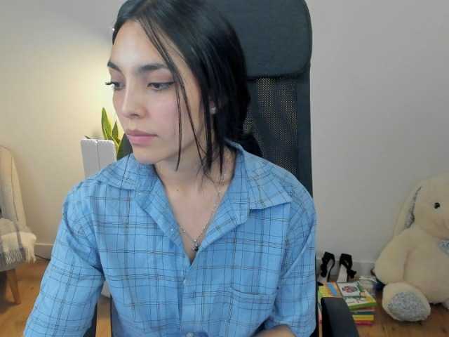 summerevans, live now on BongaCams