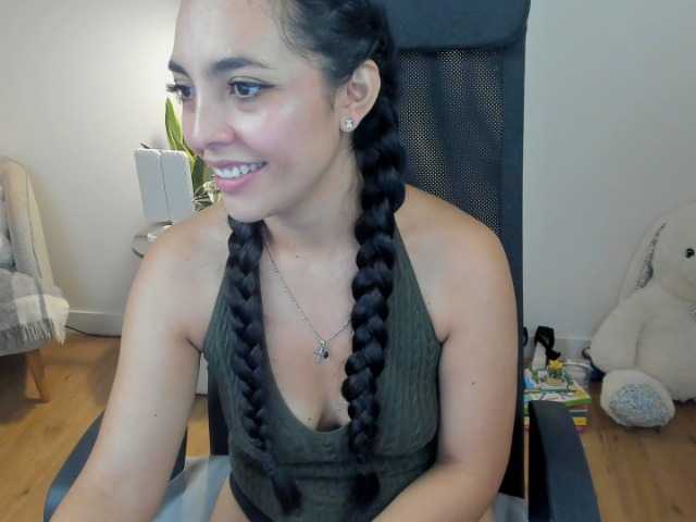 summerevans, live now on BongaCams