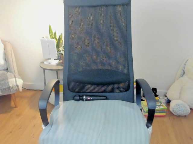 summerevans, en directo ahora en BongaCams