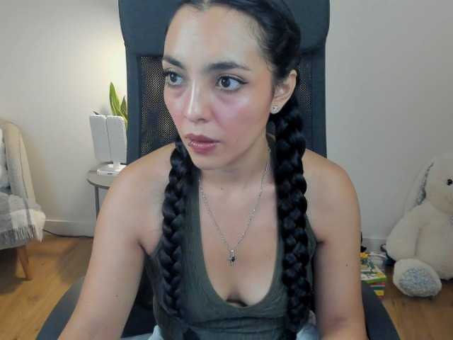 summerevans, en vivo ahora en BongaCams
