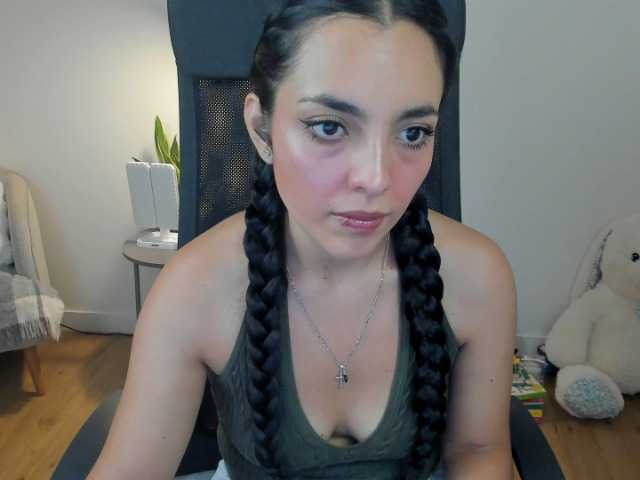summerevans, en vivo ahora en BongaCams