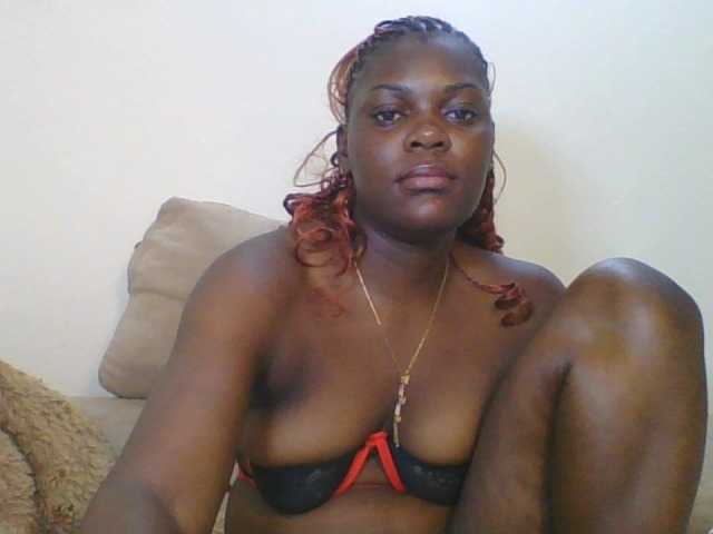 Sweetdarkskin live cam on BongaCams