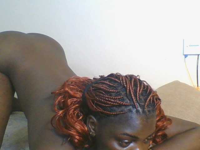 Sweetdarkskin live cam on BongaCams