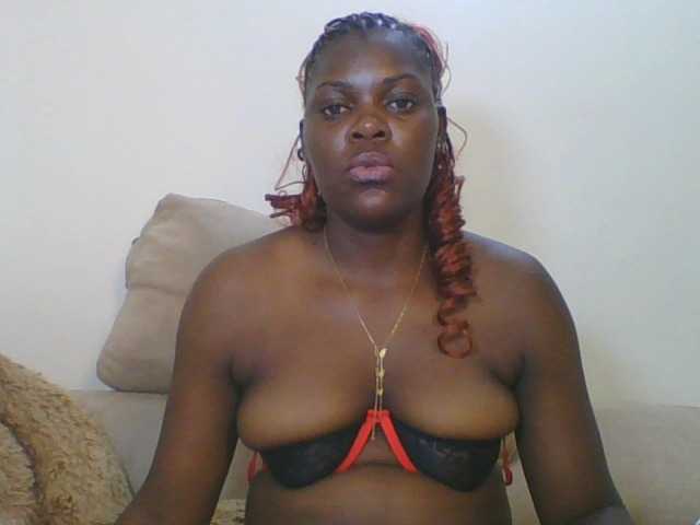 Sweetdarkskin live cam on BongaCams