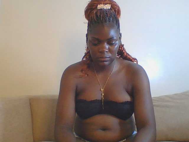 Sweetdarkskin live cam on BongaCams