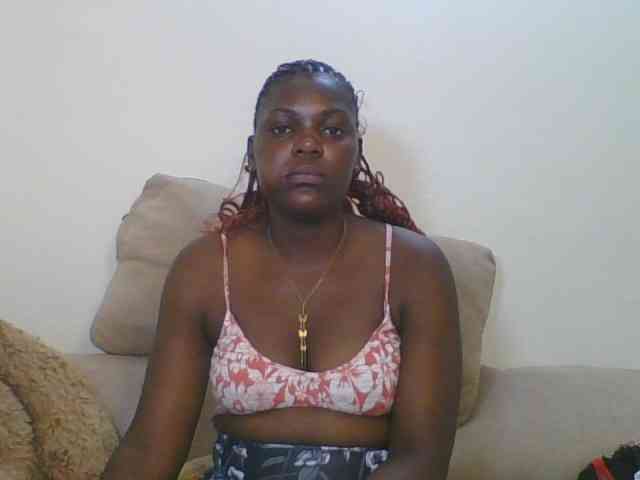 Sweetdarkskin webcam
