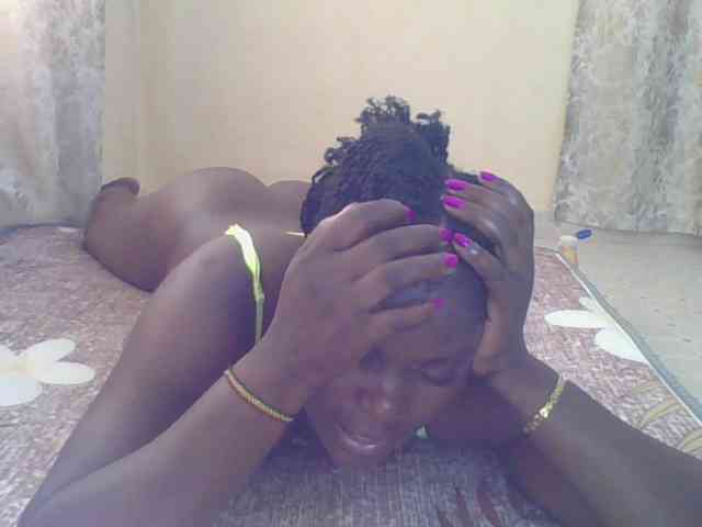 Sweetdarkskin webcam