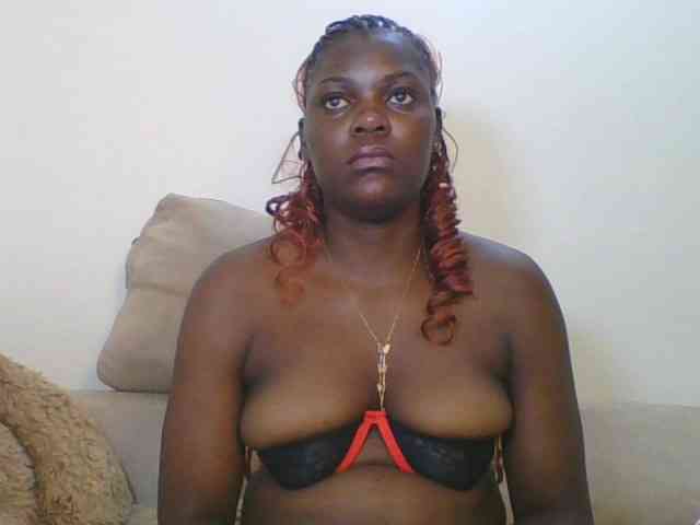Sweetdarkskin webcam