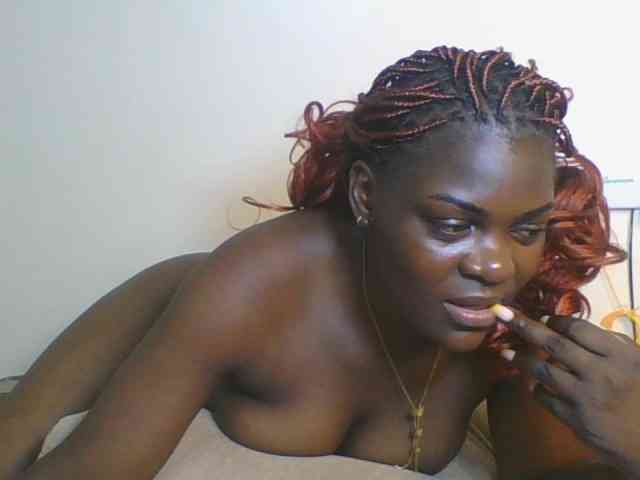 Sweetdarkskin webcam