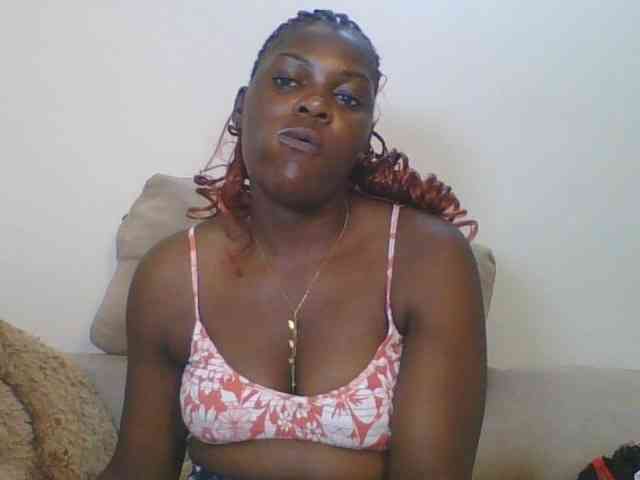 Sweetdarkskin webcam