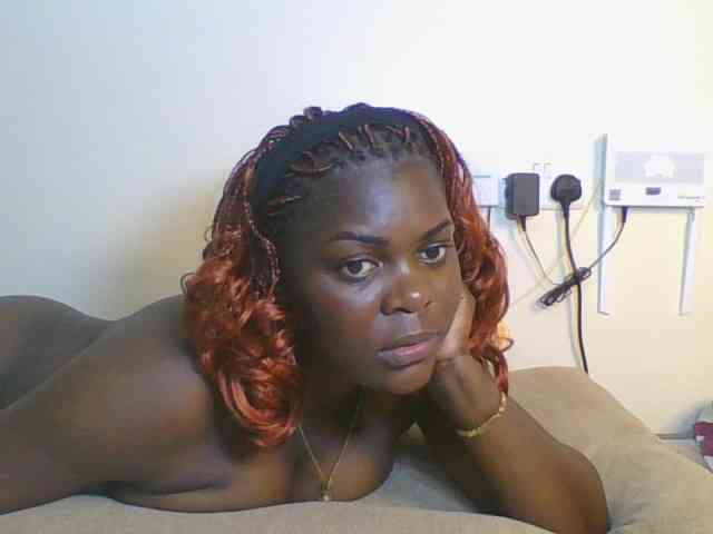 Sweetdarkskin webcam